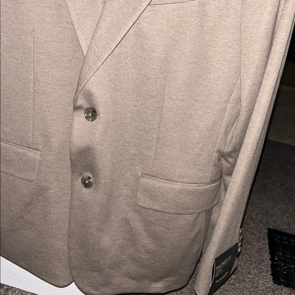 NWT Men’s Banana Republic Tan Suit Jacket - 42S